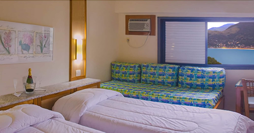 Imagen de la habitación del Hotel Porto Real. Foto 10