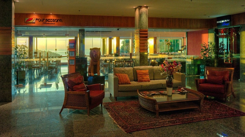 Imagen de los interiores del Hotel Porto Real. Foto 19