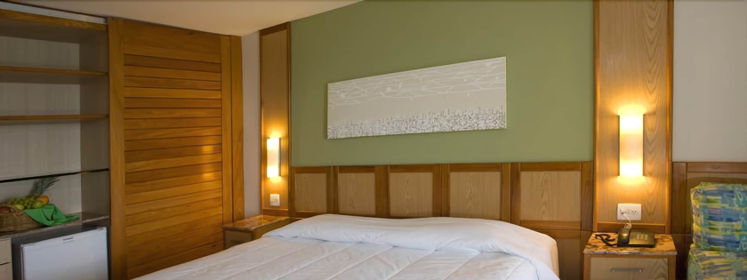 Imagen de la habitación del Hotel Porto Real. Foto 12