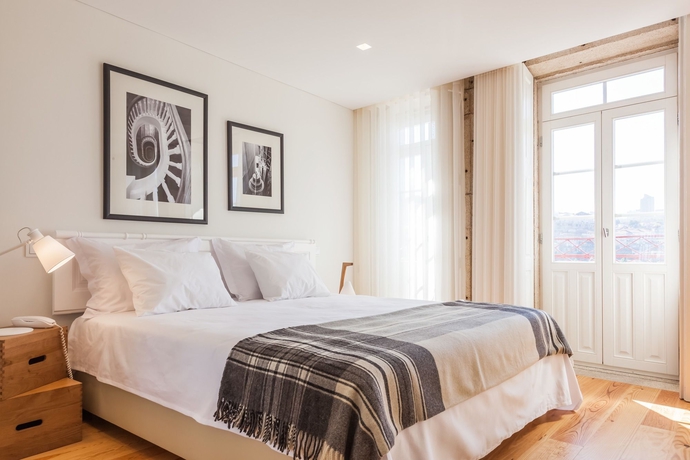 Imagen de la habitación del Hotel Porto River. Foto 2