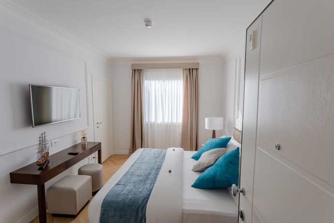 Imagen de la habitación del Hotel Porto Romano The Marina Resort. Foto 5