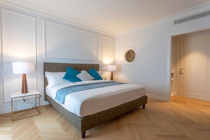 Imagen de la habitación del Hotel Porto Romano The Marina Resort. Foto 13