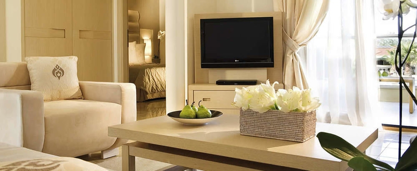 Imagen de los interiores del Hotel Porto Sani. Foto 4