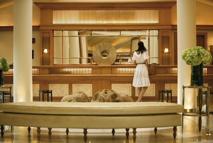 Imagen de los interiores del Hotel Porto Sani. Foto 5