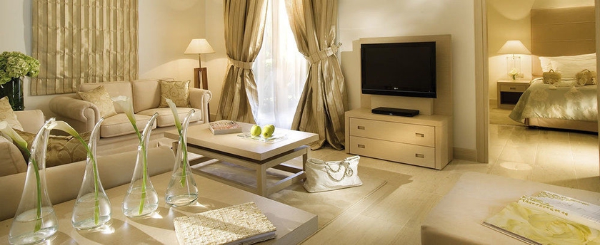 Imagen de los interiores del Hotel Porto Sani. Foto 8