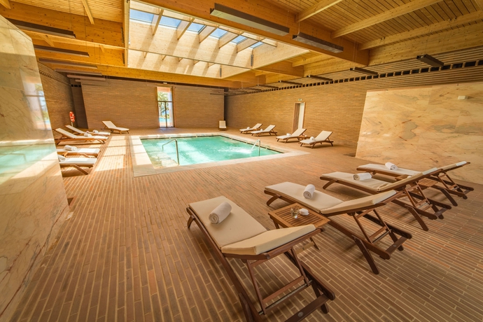 Imagen de los interiores del Hotel Porto Santo and Spa. Foto 10