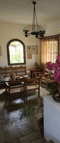 Imagen de los interiores del Hotel Porto Sisi Apartments. Foto 16