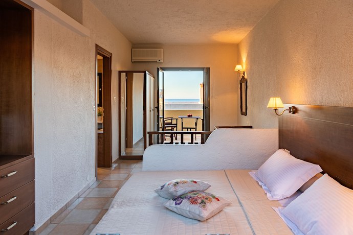 Imagen de la habitación del Hotel Porto Sisi Apartments. Foto 9