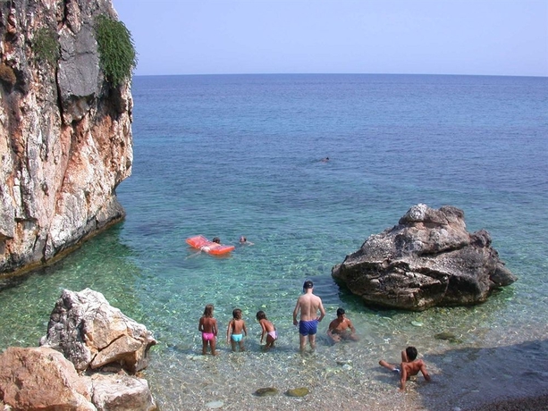 Imagen de los exteriores del Hotel Porto Skala Village. Foto 5