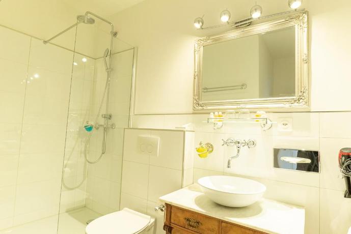 Imagen de la habitación del Hotel Porto Sofie. Foto 6