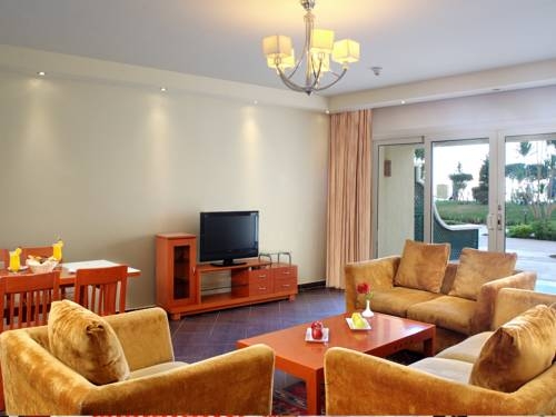 Imagen general del Hotel Porto Sokhna Beach Resort. Foto 3