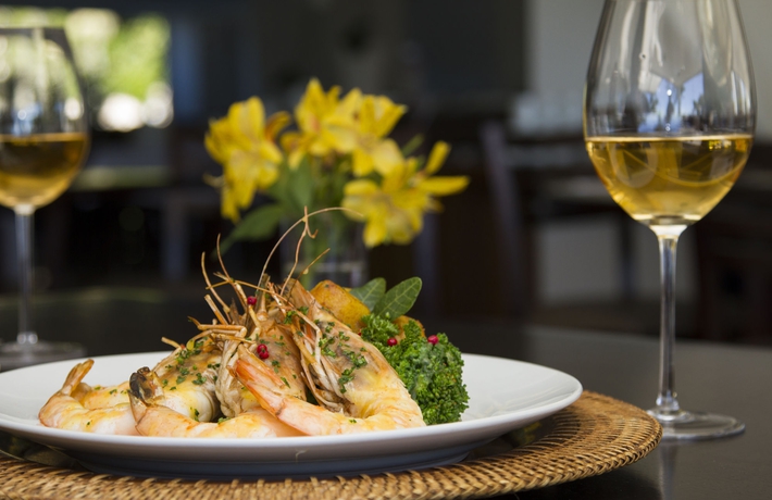 Imagen del bar/restaurante del Hotel Porto Sol Beach. Foto 4