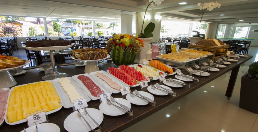 Imagen del bar/restaurante del Hotel Porto Sol Beach. Foto 7