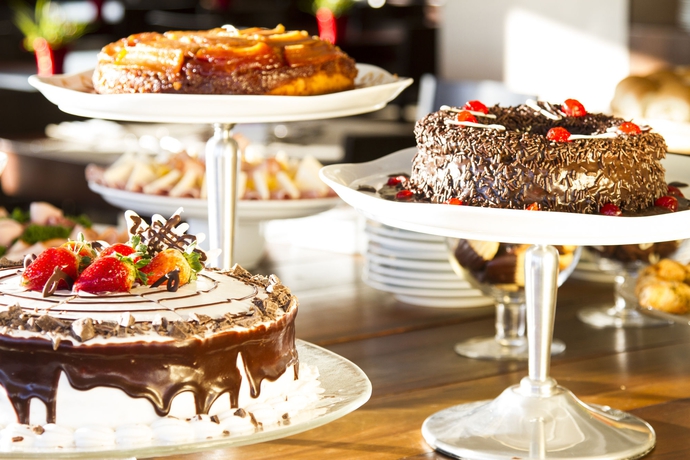 Imagen del bar/restaurante del Hotel Porto Sol Ingleses. Foto 6