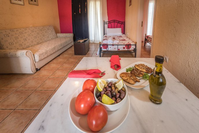 Imagen de los interiores del Hotel Porto Tsi Ostrias. Foto 18