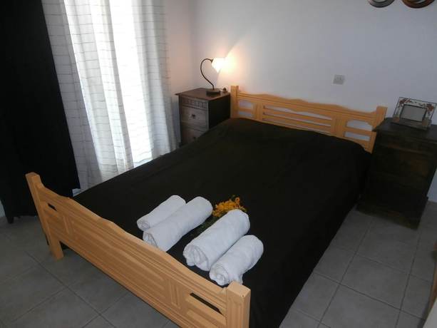 Imagen de la habitación del Hotel Porto Tsi Ostrias. Foto 5