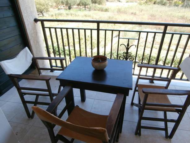 Imagen de la habitación del Hotel Porto Tsi Ostrias. Foto 9