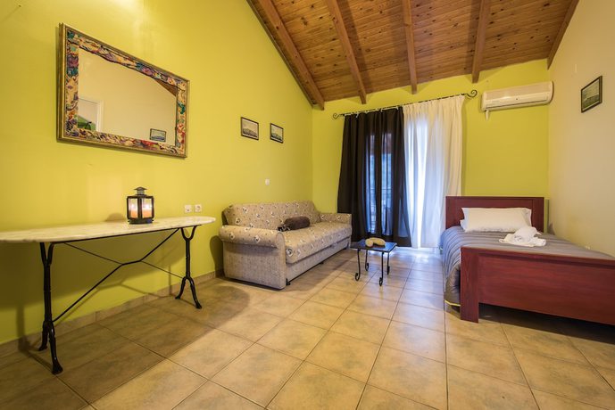 Imagen de los interiores del Hotel Porto Tsi Ostrias. Foto 19