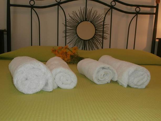 Imagen de la habitación del Hotel Porto Tsi Ostrias. Foto 17