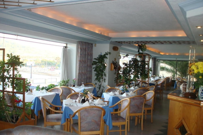 Imagen del bar/restaurante del Hotel Porto del Sol. Foto 7