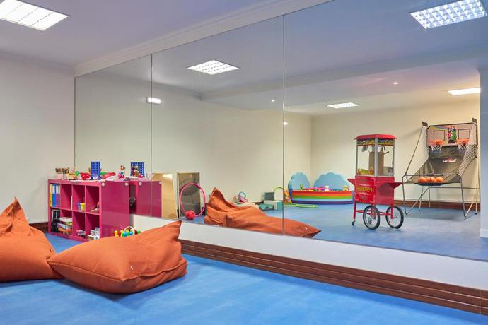 Imagen general del Hotel PortoBay Blue Ocean. Foto 7