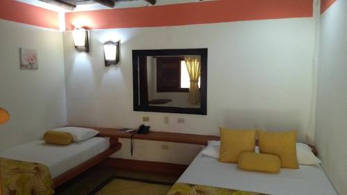 Imagen de la habitación del Hotel Port&oacute;n Del Sol. Foto 4