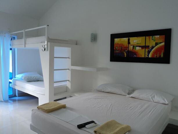 Imagen de la habitación del Hotel Portoalegre. Foto 13