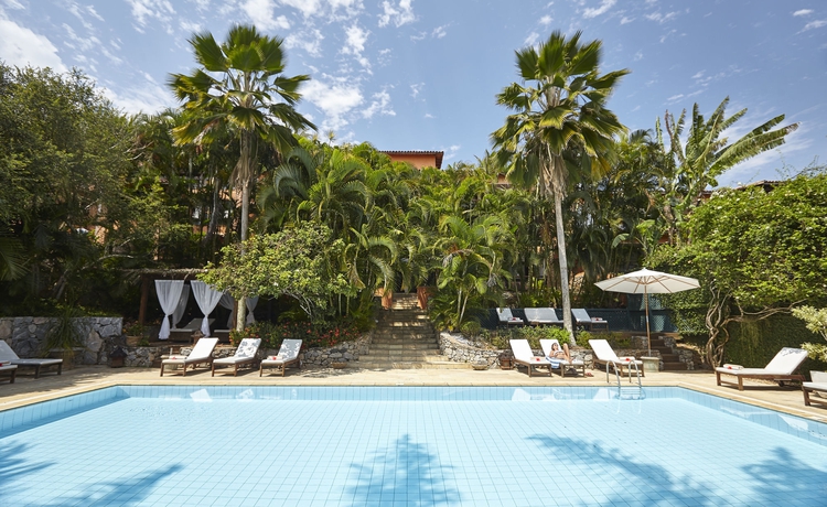 Imagen de la piscina del Hotel Portobay B&uacute;zios, B&uacute;zios. Foto 14