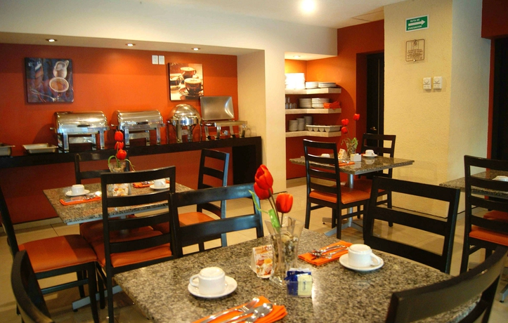 Imagen del bar/restaurante del Hotel Portobelo. Foto 4