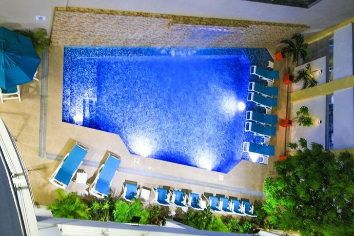 Imagen de la piscina del Hotel Portobelo Plaza De Las Americas. Foto 19