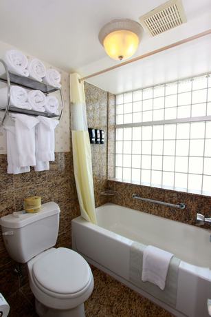 Imagen de la habitación del Hotel Port-o-call. Foto 4