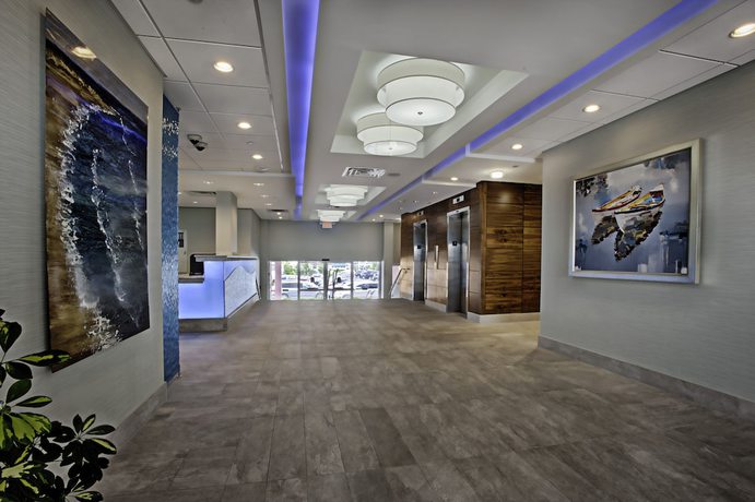 Imagen de los interiores del Hotel Port-o-call. Foto 18