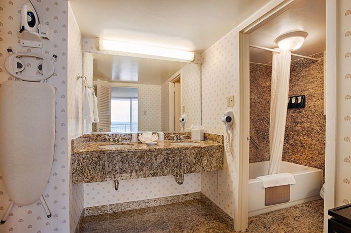 Imagen de la habitación del Hotel Port-o-call. Foto 13