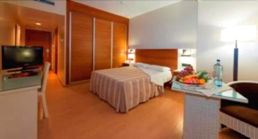 Imagen de la habitación del Hotel Portocobo. Foto 12