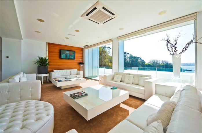 Imagen de la habitación del Hotel Portocobo. Foto 17