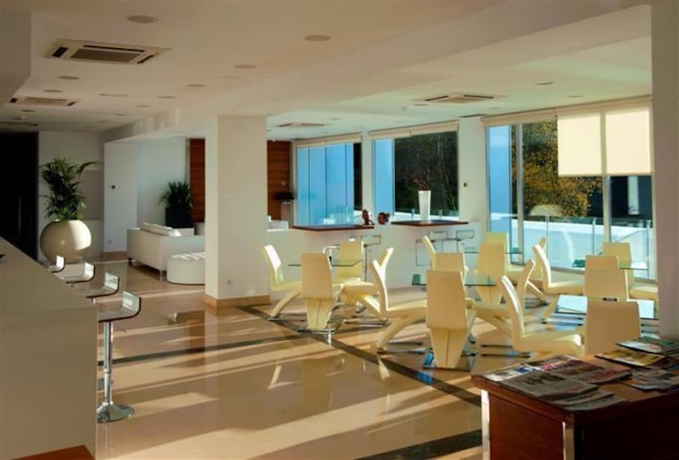 Imagen del bar/restaurante del Hotel Portocobo. Foto 5