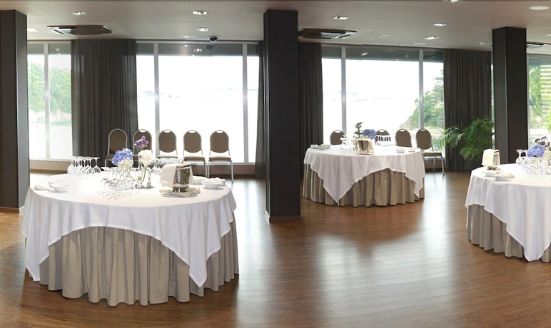 Imagen de los interiores del Hotel Portocobo. Foto 19