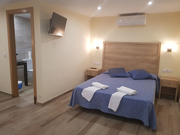 Imagen de la habitación del Hotel Portofino, Ampuriabrava. Foto 8