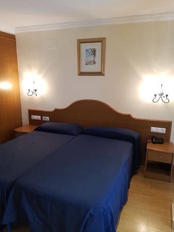 Imagen de la habitación del Hotel Portofino, Ampuriabrava. Foto 12