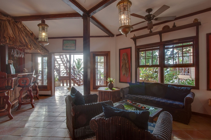 Imagen de los interiores del Hotel Portofino Beach Resort. Foto 8