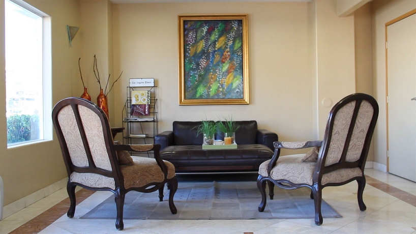 Imagen de los interiores del Hotel Portofino Inn Burbank. Foto 15