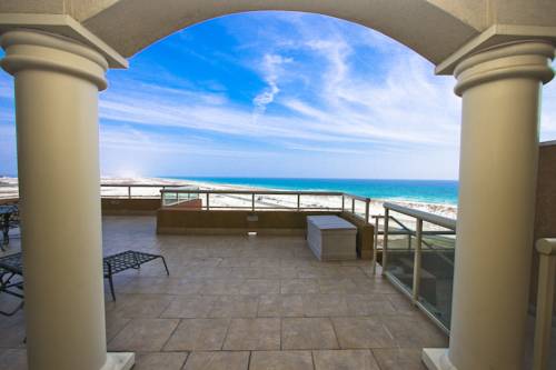 Imagen de la habitación del Hotel Portofino Island Resort. Foto 14