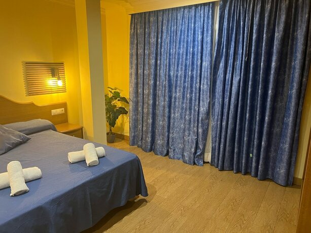 Imagen de la habitación del Hotel Portofino by InsideHome. Foto 9