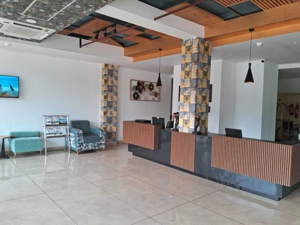 Imagen de los interiores del Hotel Portola By Parkside. Foto 17