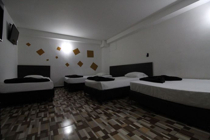 Imagen de la habitación del Hotel Porton Estadio. Foto 3