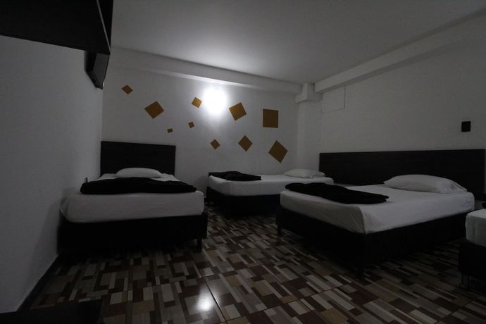 Imagen de la habitación del Hotel Porton Estadio. Foto 9