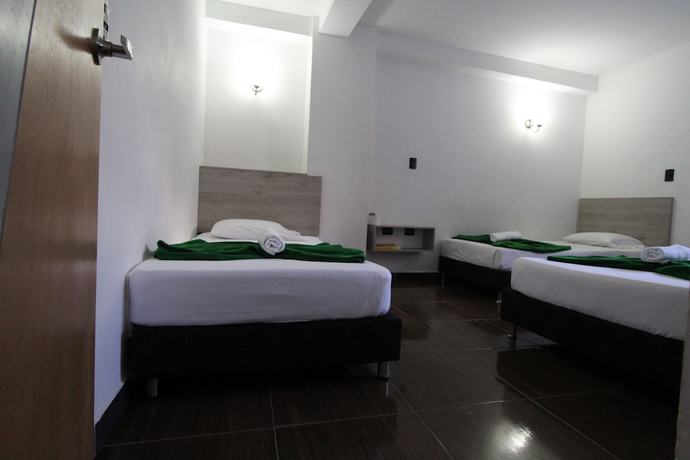 Imagen de la habitación del Hotel Porton Estadio. Foto 11