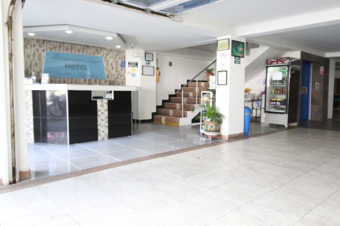 Imagen de los interiores del Hotel Porton Estadio. Foto 19