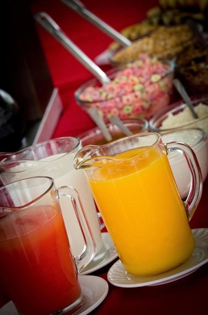 Imagen del bar/restaurante del Hotel Portonovo Plaza Malecón. Foto 3