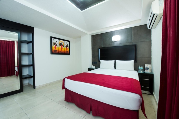 Imagen de la habitación del Hotel Portonovo Plaza Malecón. Foto 8